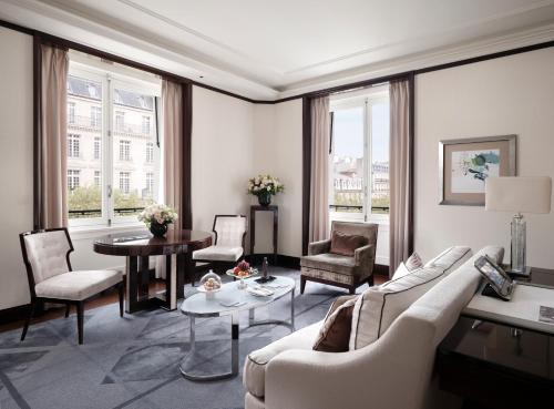 Grand Premier Suite