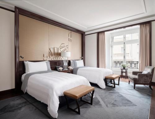 Grand Premier Twin Room