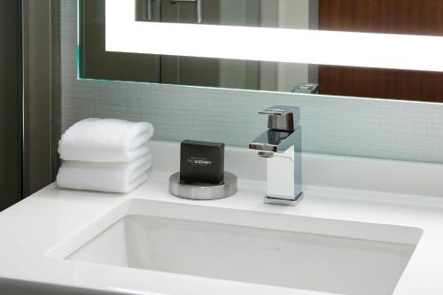 Executive King Room 