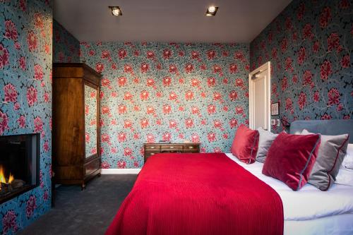 Deluxe Heritage Room
