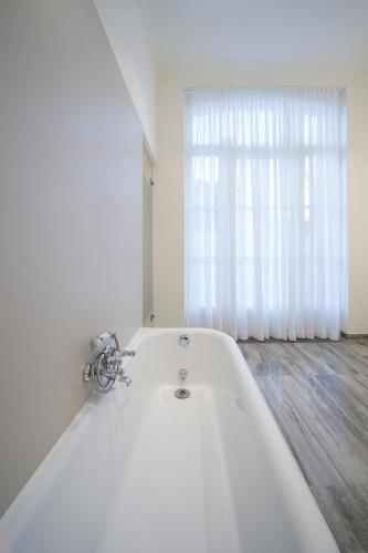 Deluxe Heritage Room