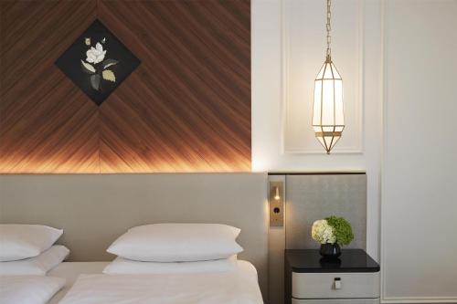 Signature Deluxe Room