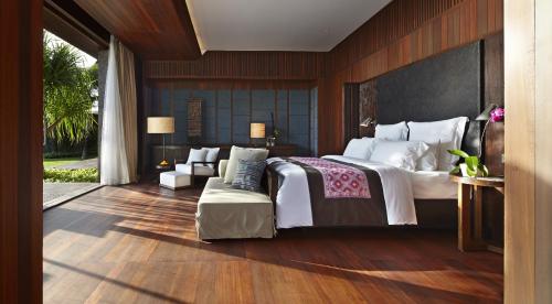 Two-Bedroom Mansion with Private Pools