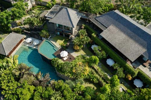 Five-Bedroom Mansion with Private Pools
