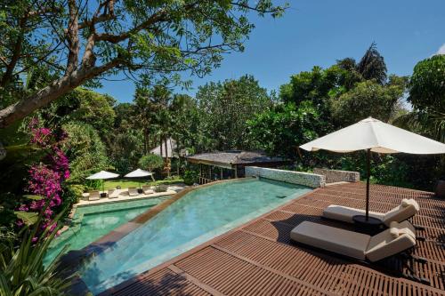 Five-Bedroom Mansion with Private Pools