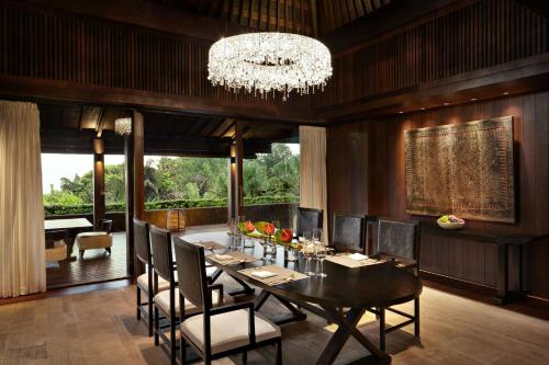 Five-Bedroom Mansion with Private Pools