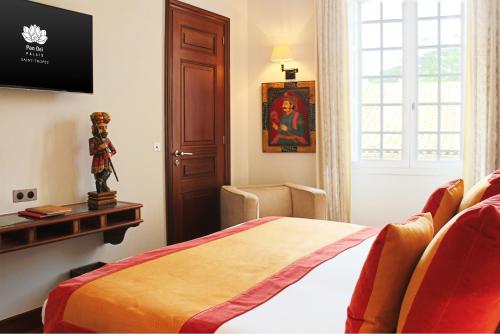 Classic Double Room with City View