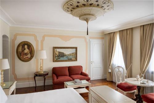 Junior Suite Lagoon View with Balcony or Terrace