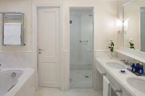 Premium Double or Twin Room with Balcony and Lagoon View