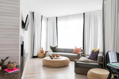 Deluxe Two Bedroom Suite
