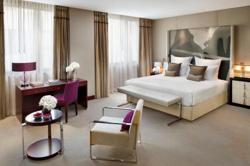 Mandarin Room