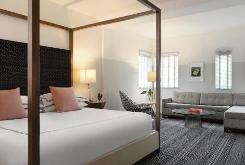 One Bedroom King Suite