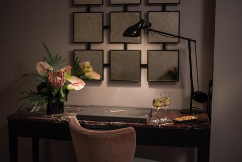 Executive King Room 