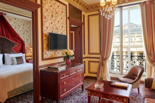 Prestige Suite with Opera View