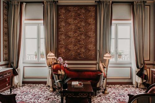Prestige Suite with Opera View