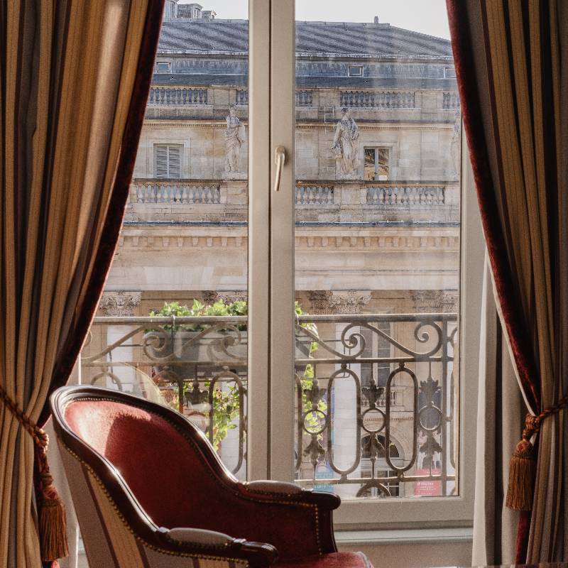 Junior Suite with Opera View