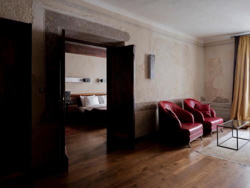 Luxury Suite