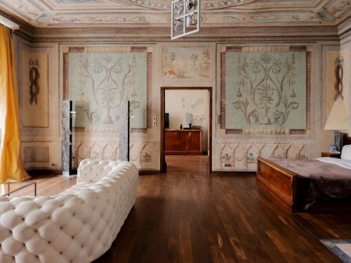 Luxury Suite