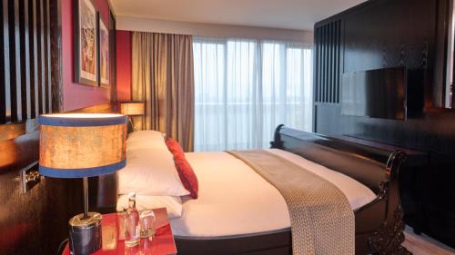Signature Suite