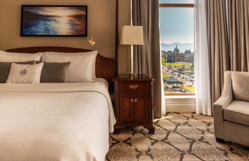 Signature Corner Room