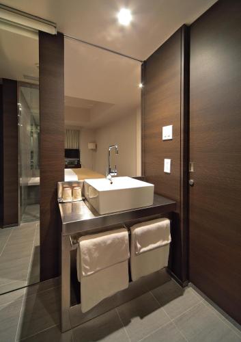 Premier Double Room, Smoking