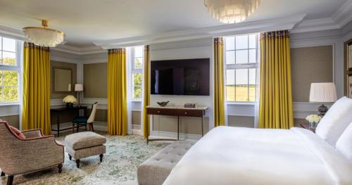 Belvedere Suite with one king bed