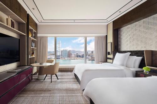 Deluxe Harbor-View Room Two Double
