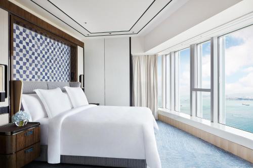  Superior Harbor View Suite