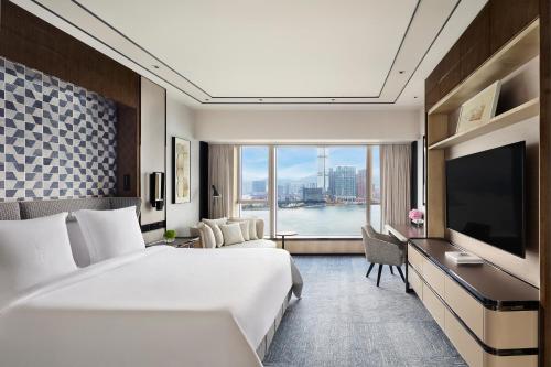 Premier Harbor View Suite