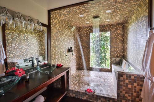Double Queen Jungle Suite