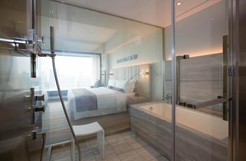 Deluxe King Room - Non Smoking