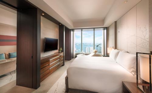 King Suite with Bay View