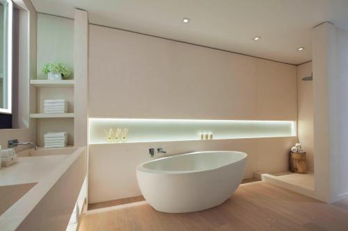 Penthouse Rooftop Pool, 2 Bedroom Suite, Bedroom1: 1 King, Bedroom2: 1 King, Ocean View