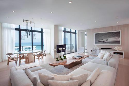 Penthouse Rooftop Pool, 2 Bedroom Suite, Bedroom1: 1 King, Bedroom2: 1 King, Ocean View