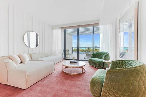 Premier, Suite, 2 Queen, Oceanfront, Balcony