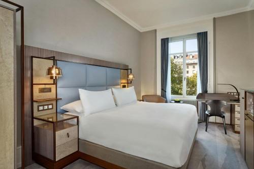 Classic Garden View, Guest room, 1 King, Garden view