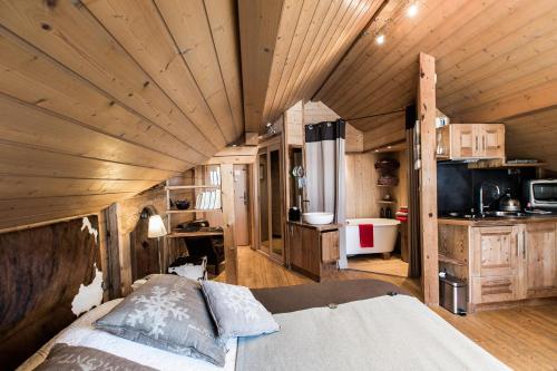 Double Room "Pleney" (2 adults + 1 child) 
