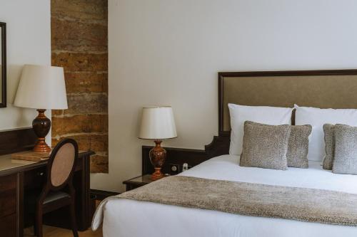 Junior Suite (2 Adults)