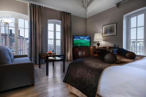 Junior Suite (2 Adults)