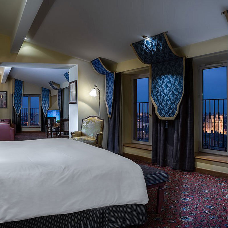 Master Suite Medicis
