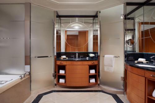 Club Deluxe King