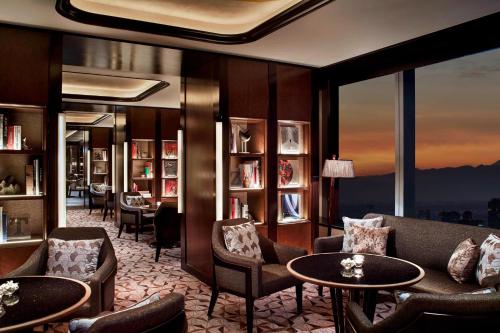Club Deluxe King