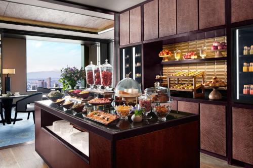 Club Executive Suite