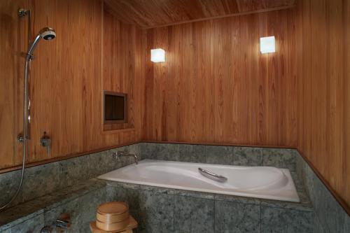 Modern Japanese Washitsu Suite