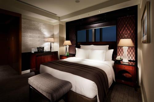 One-Bedroom Premier Executive  Suite