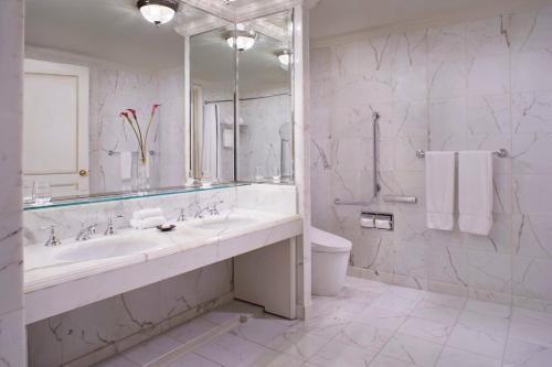 Superior Room, Guest room, 1 King, City view