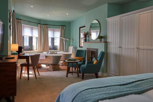 Suite with Sea View