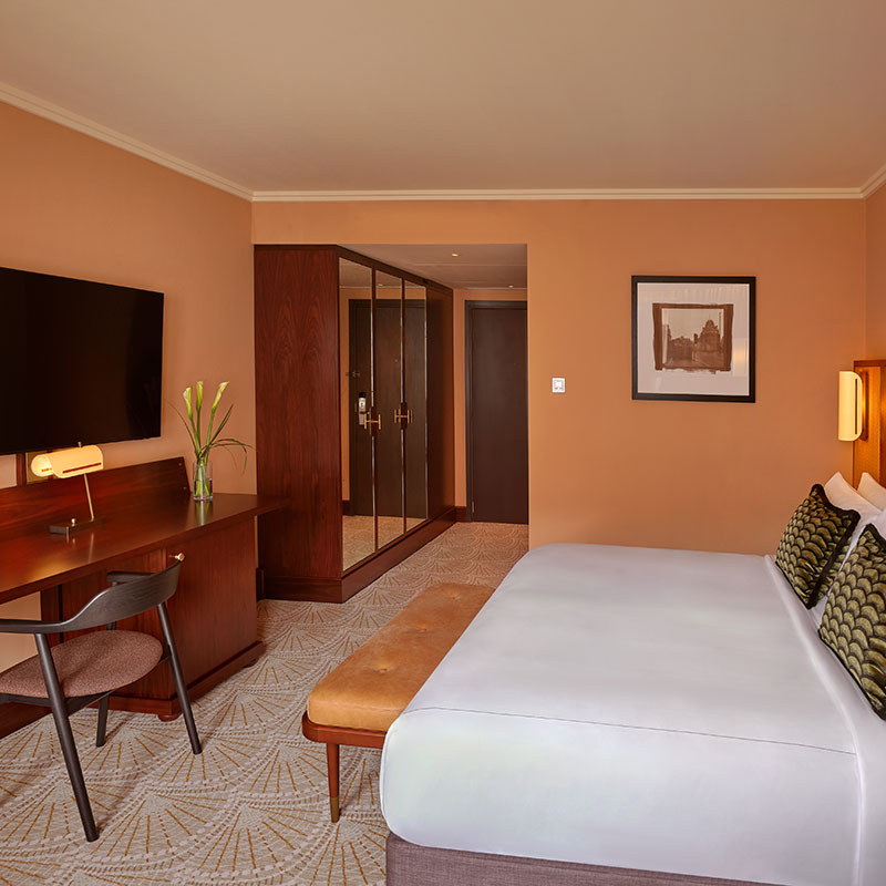 Superior King Room 