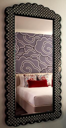 Premium King Room with City View