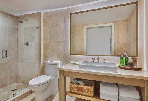 King Studio Suite with Balcony